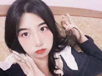 偷翻女同学手机相册里的所有自拍